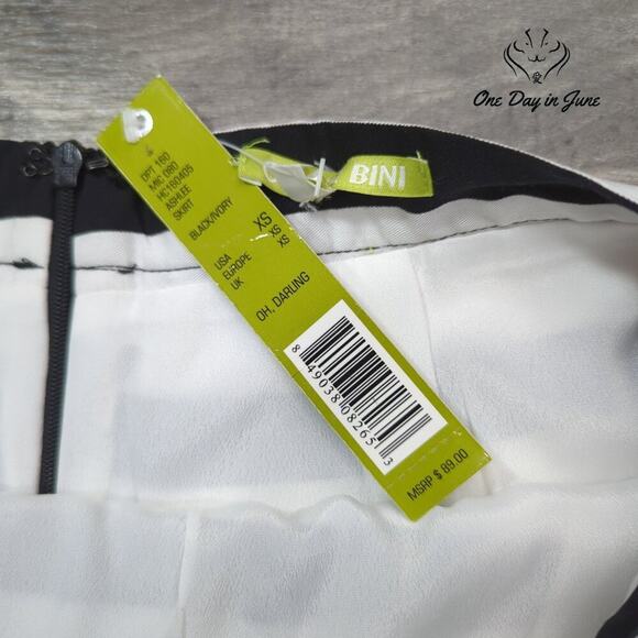 Gianni Bini Striped A Line Mini Skirt Size XS - Picture 2 of 5